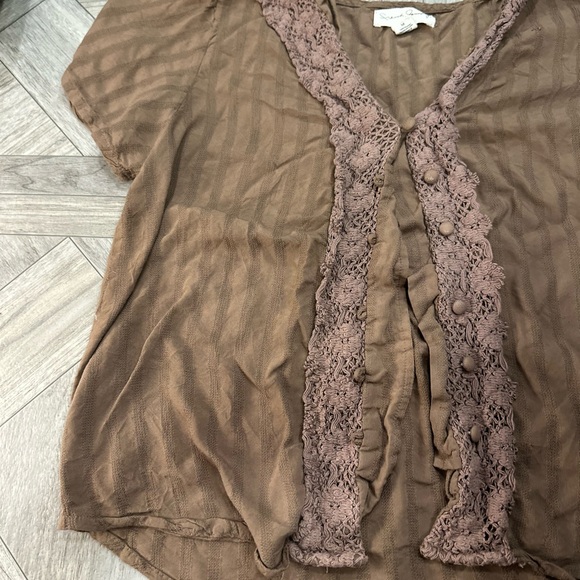French Laundry Taupe Blouse with Lace Detail - Picture 7 of 13